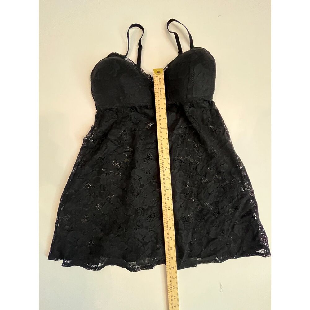 Lace bralette/camisole-style top